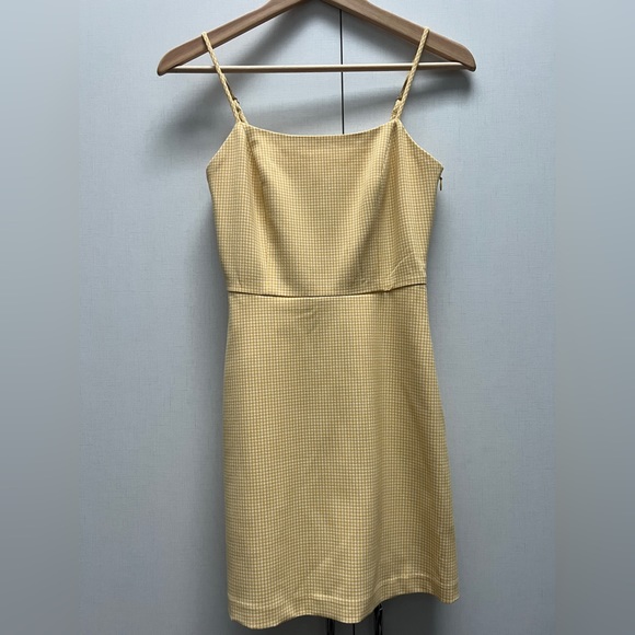 Aritzia Isabelle Dresses in size 00 - Picture 2 of 4